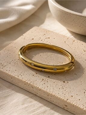 Vintage Gold Crystal Accent Hinged Bangle Bracelet - Women